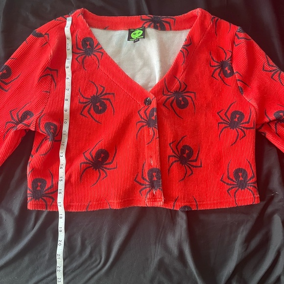 Tunnel Vision Red Widow Print Cardigan - Picture 5 of 5